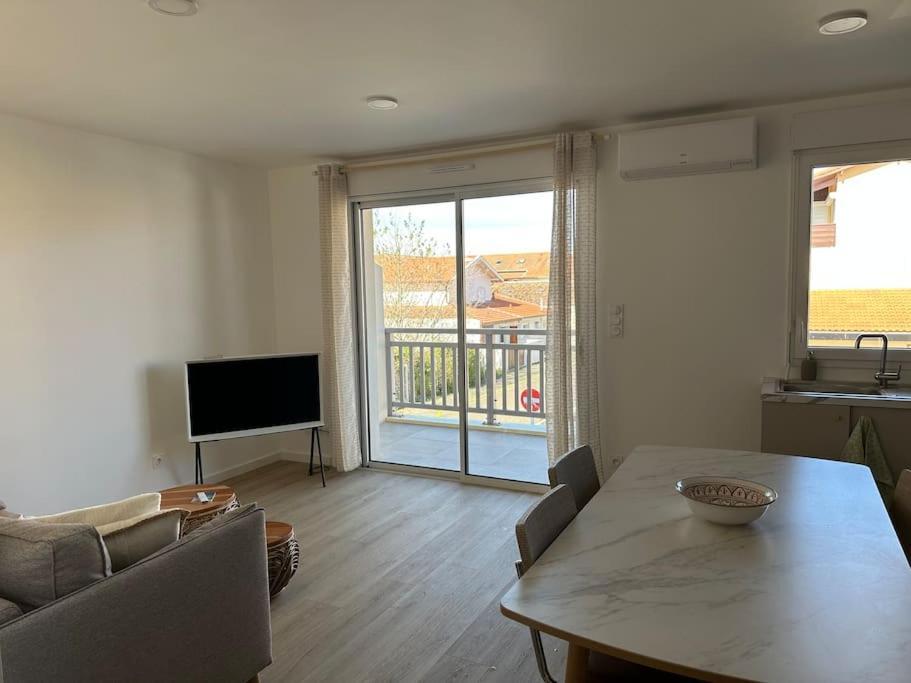 Tres Bel Appartement Neuf - Parking Et Terrasse Biscarrosse Exterior photo